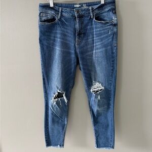 Sz12 Old Navy Rockstar Super Skinny Jeans